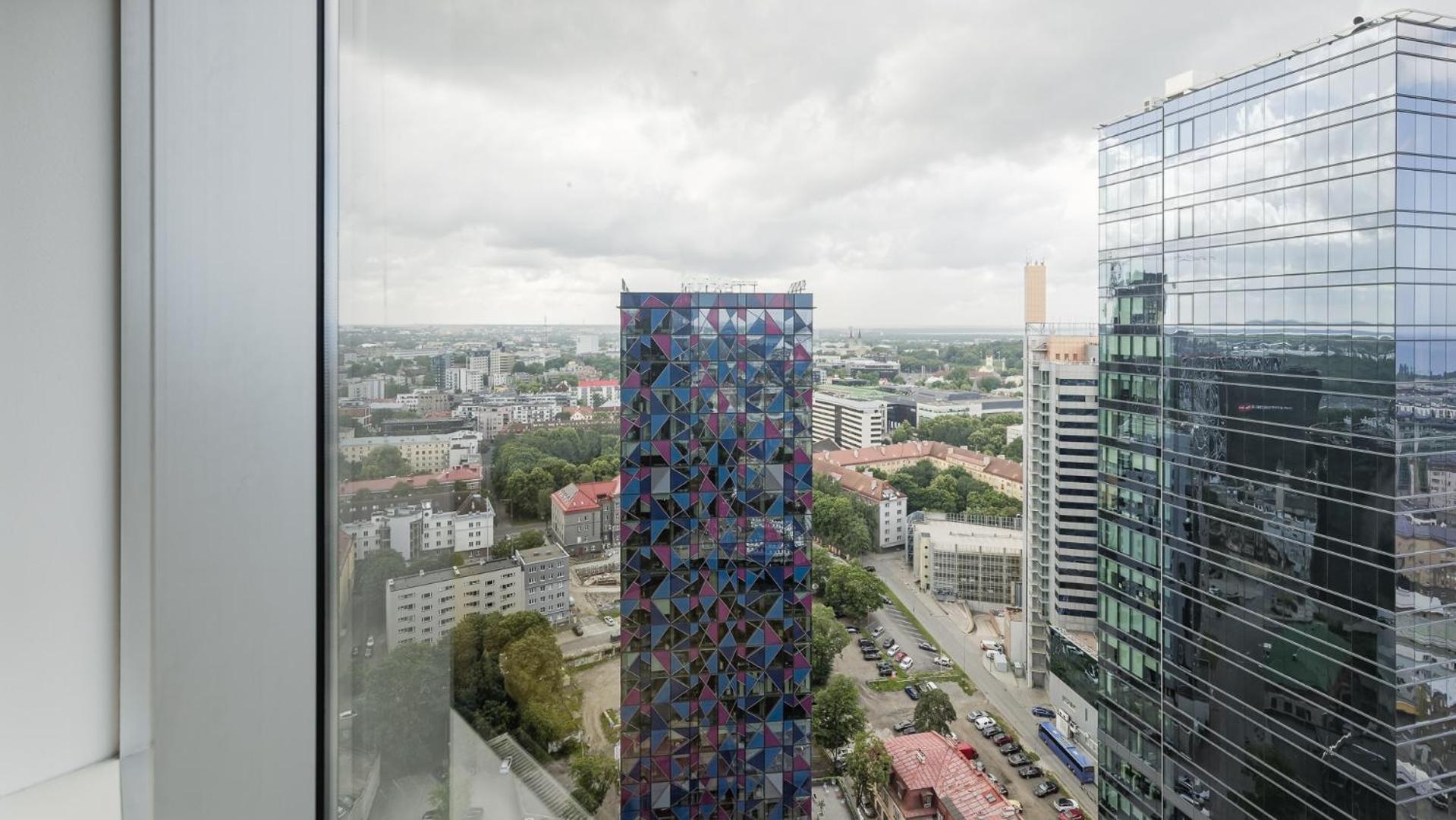 Revalia Tornimaee Amazing Views Premium